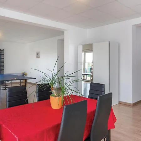 Holiday home 5 Bedroom Amazing In *