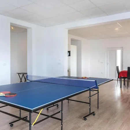 Holiday home 5 Bedroom Amazing In Medulin